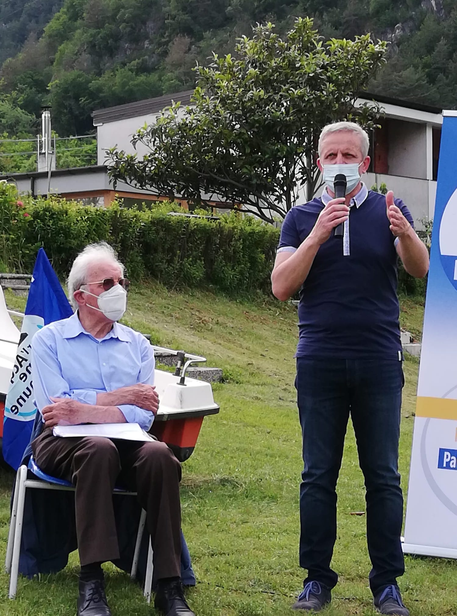 Franceschino Barazzutti del Comitato per la tutela delle acque del bacino montano del Tagliamento e il consigliere regionale del Patto per l'Autonomia Giampaolo Bidoli